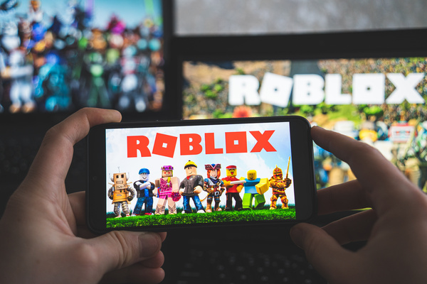 Complete Guide to Roblox: How to Play, Create, and Become a Pro Player